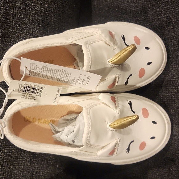 Unicorn slip on shoes for Toddler - Picture 2 of 3